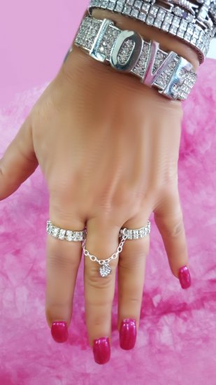 Double trouble sexy duo ring with Heart charm Rhinestone - Click Image to Close